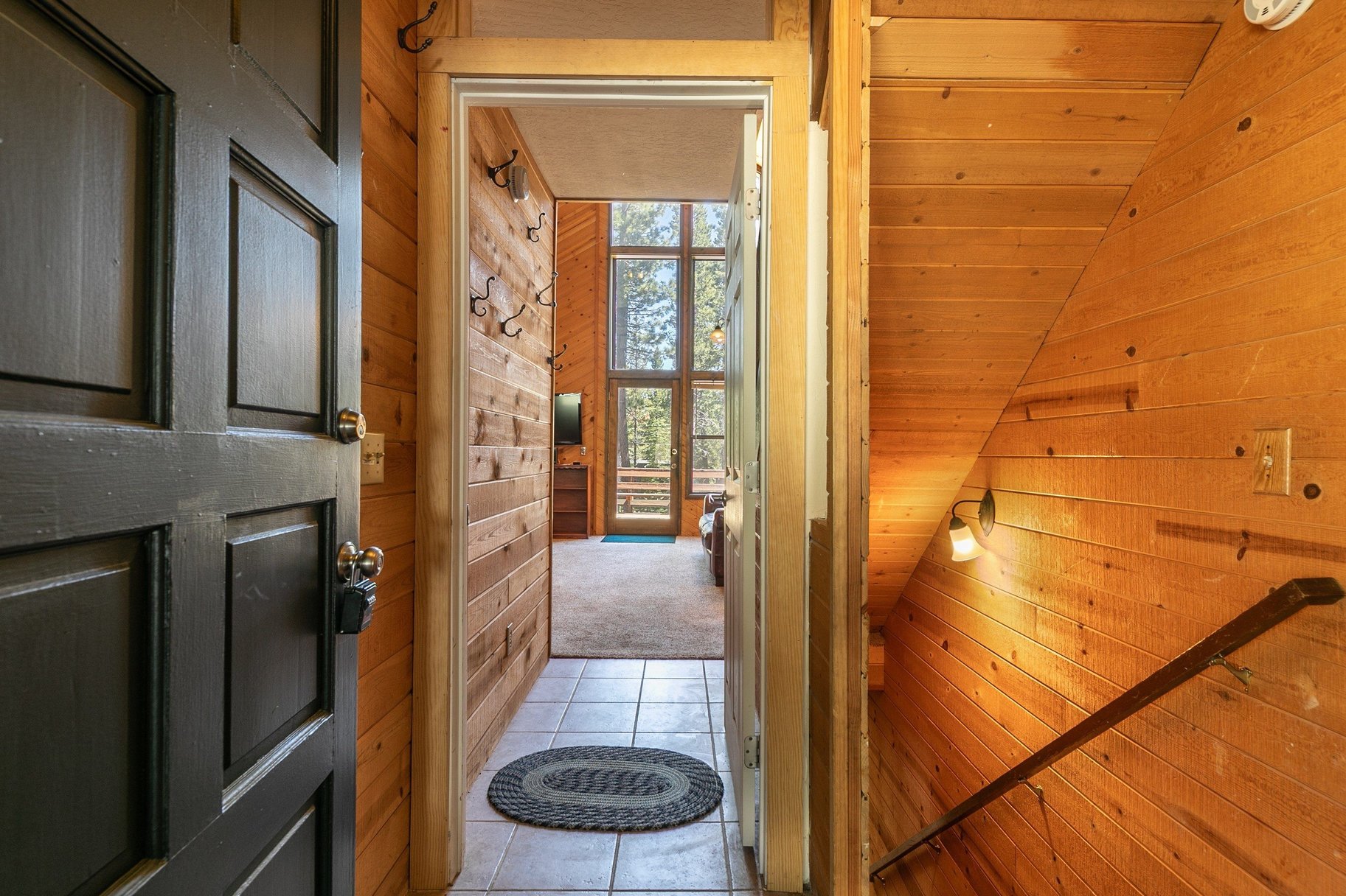  DESIRABLE TAHOE DONNER LOCATION - 物件實景