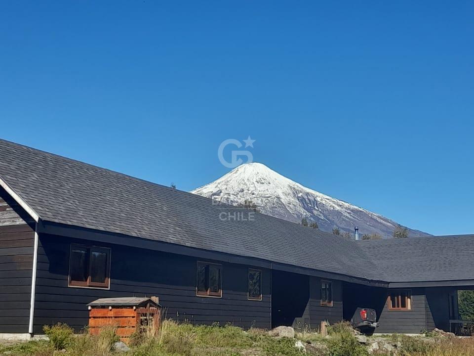 Pucón, Chile, 4 Bedrooms Bedrooms, ,3 BathroomsBathrooms,Residential,For Sale,1959469