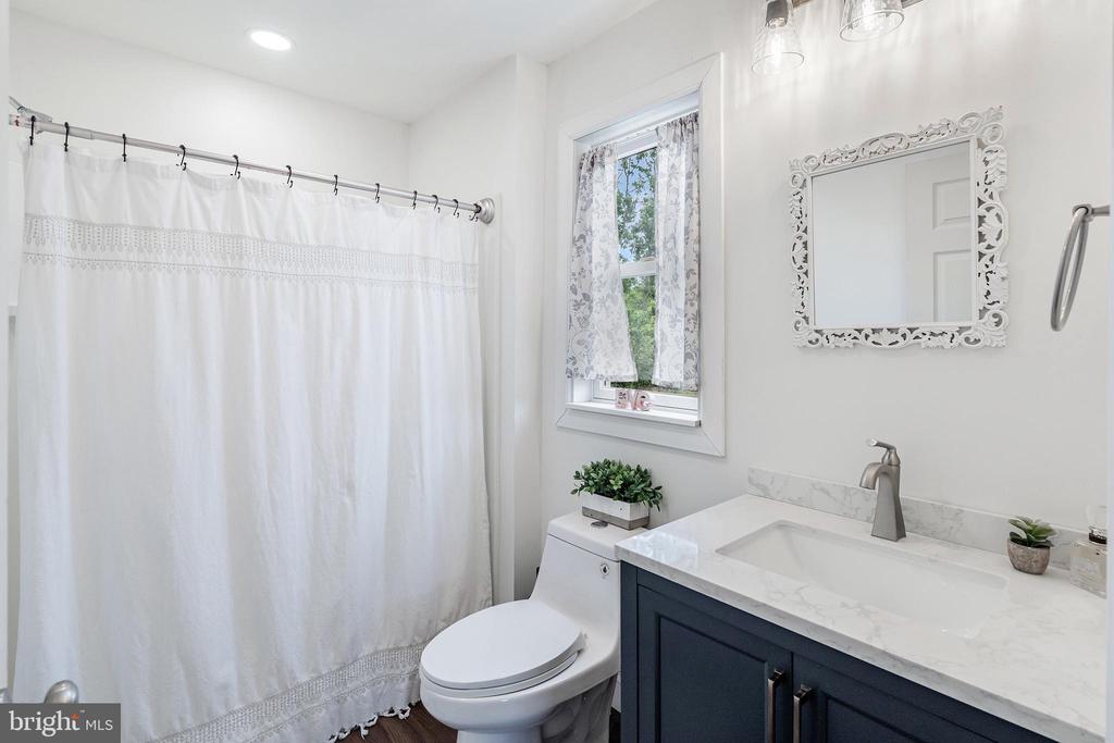 New Egypt, New Jersey, 08533, United States, 4 Bedrooms Bedrooms, ,3 BathroomsBathrooms,Residential,For Sale,1928612