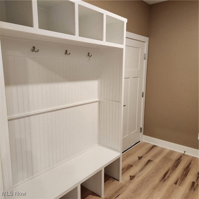 Brecksville, Ohio, 44141, United States, 4 Bedrooms Bedrooms, ,5 BathroomsBathrooms,Residential,For Sale,1899481