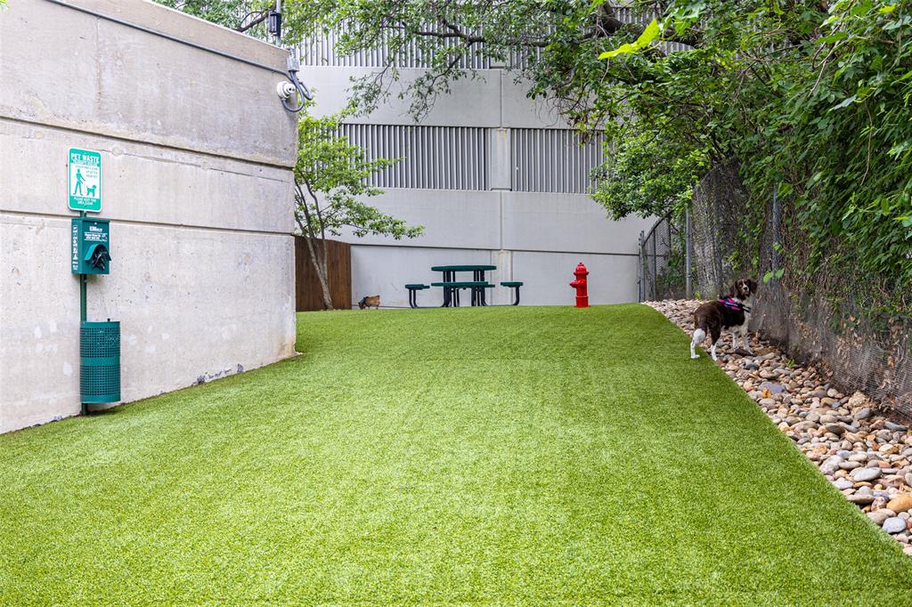 Dallas, Texas, 75219, United States, 3 Bedrooms Bedrooms, ,2 BathroomsBathrooms,Residential,For Sale,1792893
