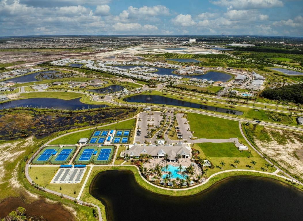 Port St Lucie, Florida, 34987, United States, 2 Bedrooms Bedrooms, ,2 BathroomsBathrooms,Residential,For Sale,2008959