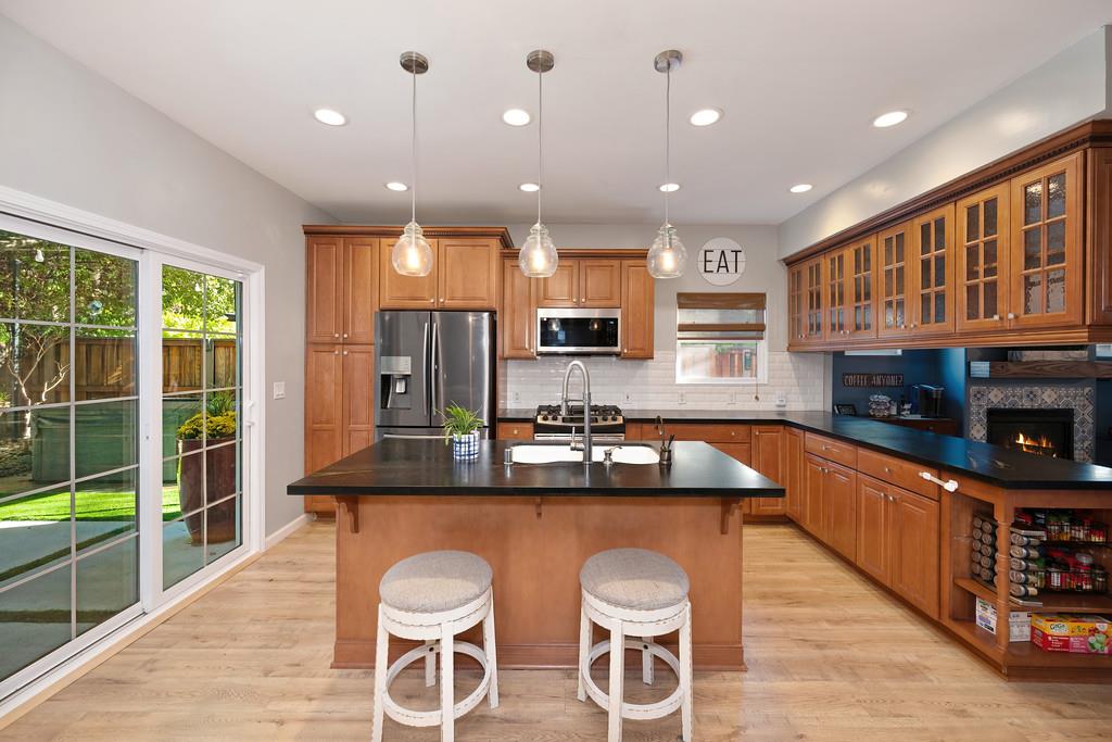 Sacramento, California, 95818, United States, 3 Bedrooms Bedrooms, ,3 BathroomsBathrooms,Residential,For Sale,1954862