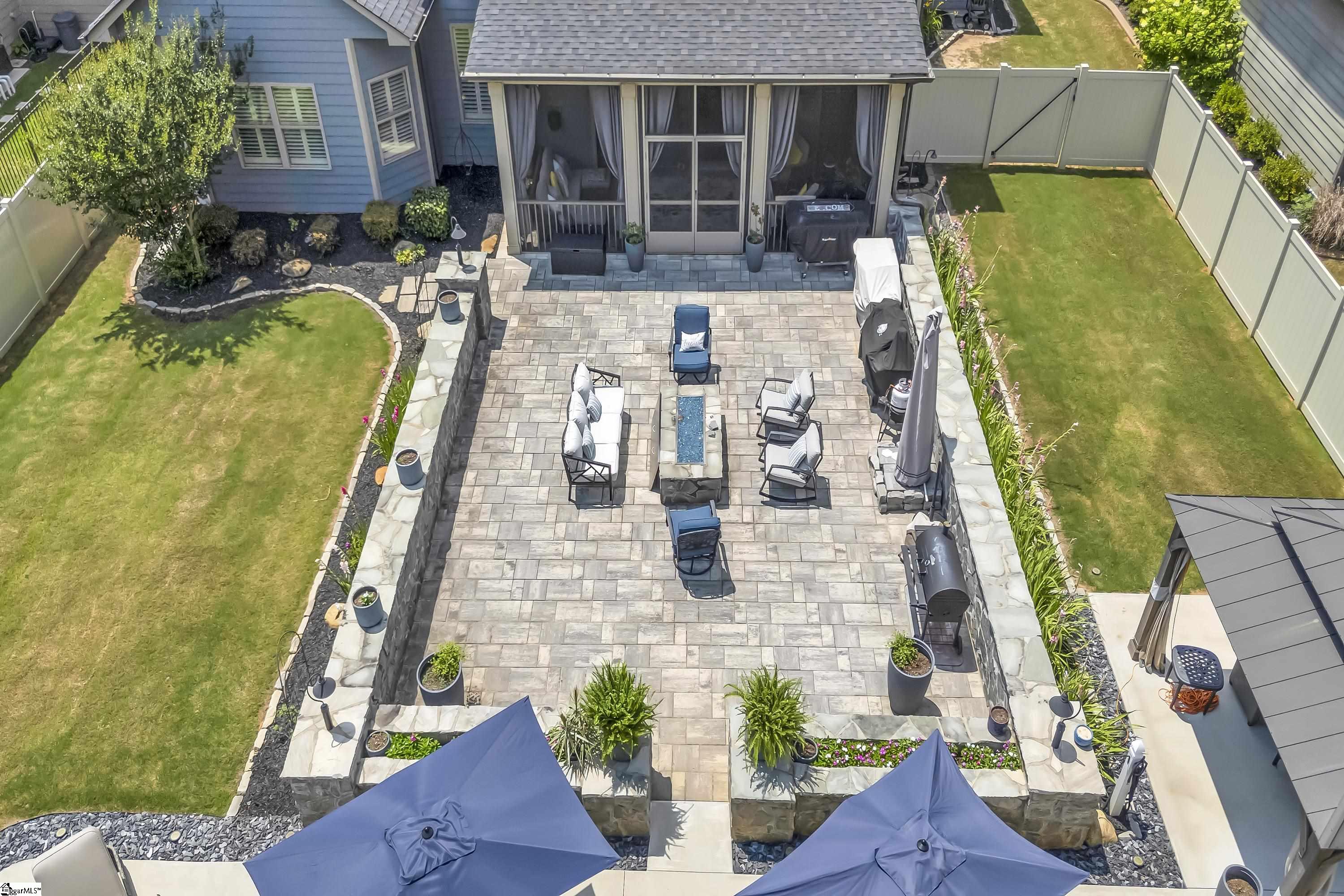 Simpsonville, South Carolina, 29681, United States, 5 Bedrooms Bedrooms, ,4 BathroomsBathrooms,Residential,For Sale,1885438