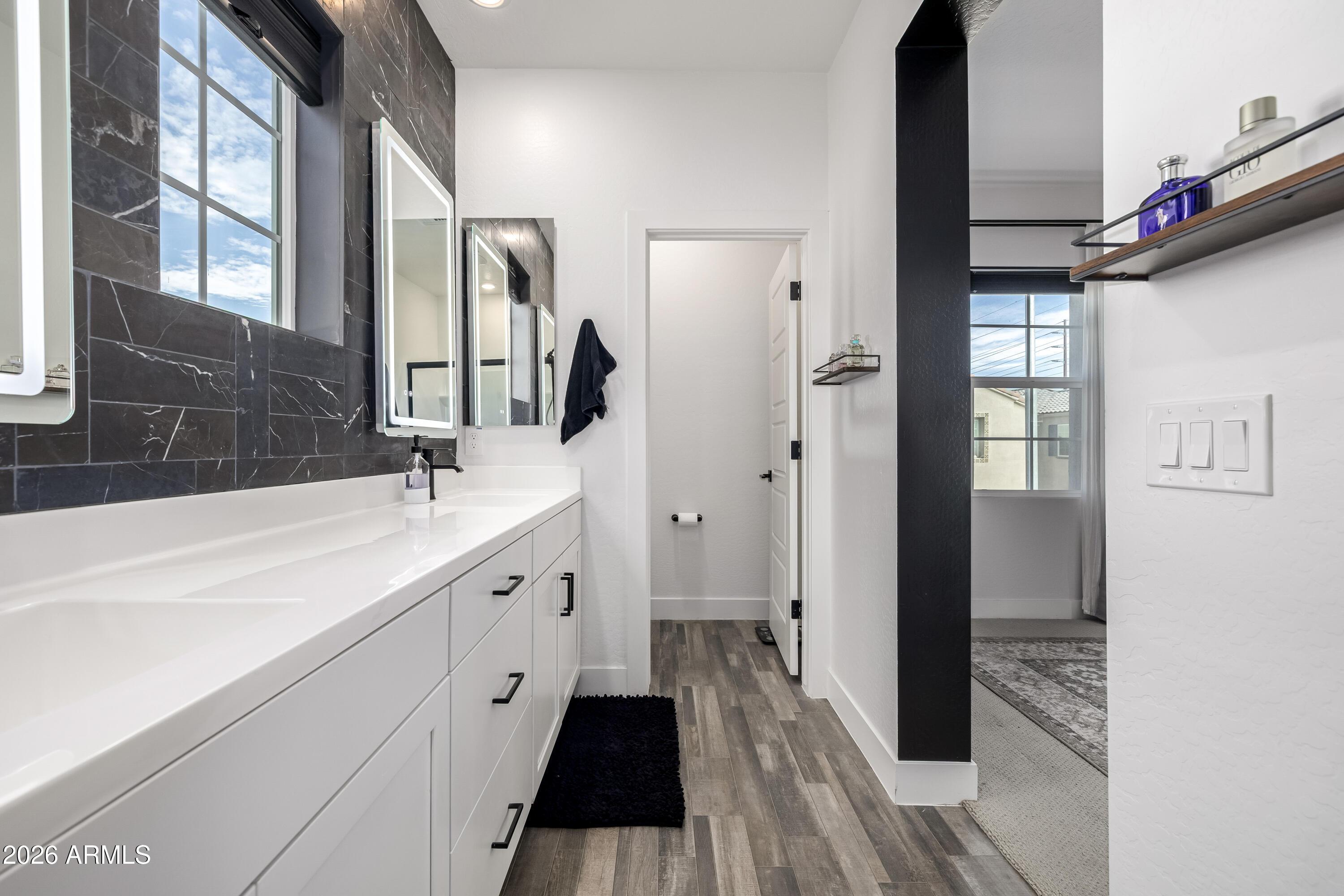 Chandler, Arizona, 85286, United States, 4 Bedrooms Bedrooms, ,4 BathroomsBathrooms,Residential,For Sale,2010447