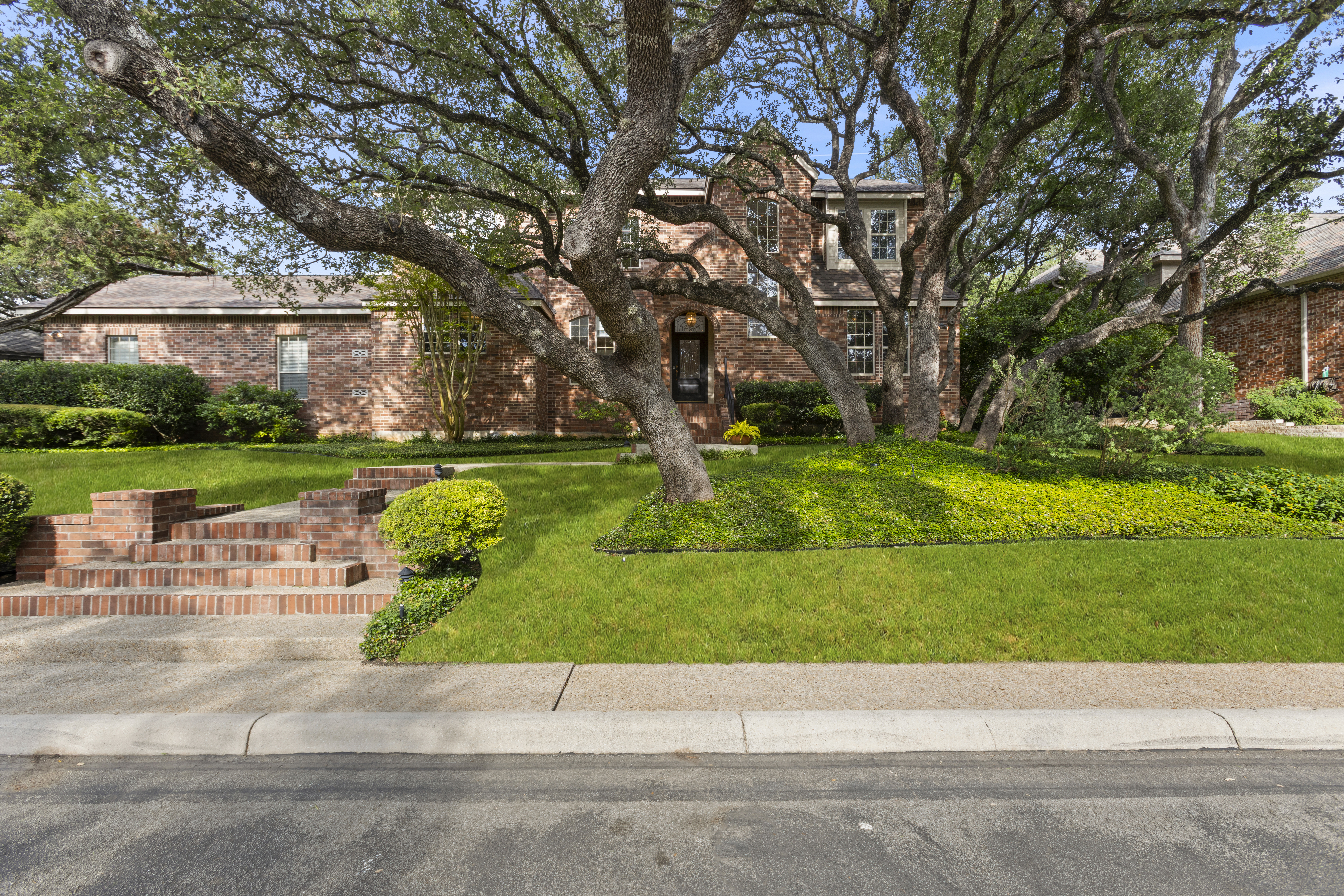  Elegant Inwood Estate Home - 物件實景