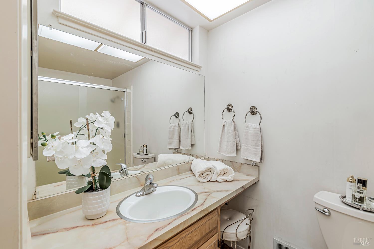 Santa Rosa, California, 95409, United States, 2 Bedrooms Bedrooms, ,2 BathroomsBathrooms,Residential,For Sale,1885224