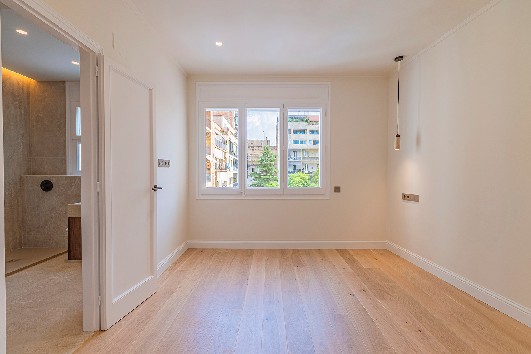  Beautiful brand-new flat next to Consell de Cent - 物件實景