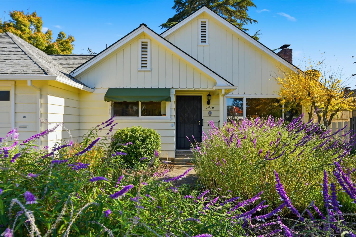 Santa Rosa, California, 95404, United States, 3 Bedrooms Bedrooms, ,2 BathroomsBathrooms,Residential,For Sale,1986551