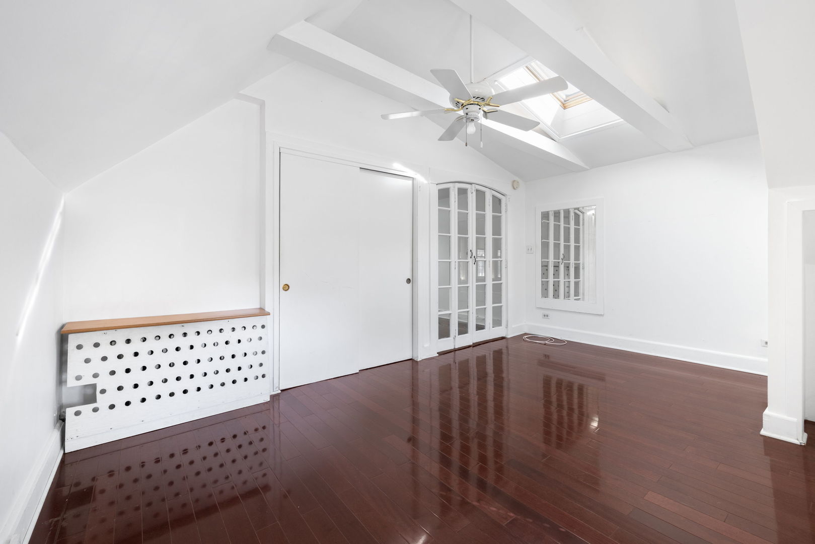 Oak Park, Illinois, 60304, United States, 4 Bedrooms Bedrooms, ,3 BathroomsBathrooms,Residential,For Sale,1966946