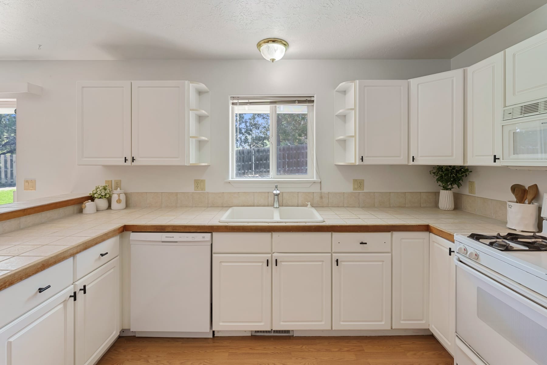  1052 NE Francis Court Bend, OR 97701 - 物件實景