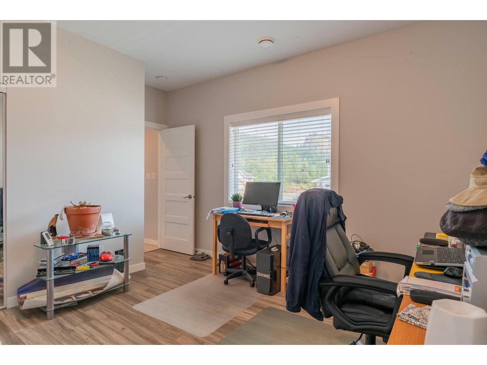 CASTLEGAR, British Columbia, V1N 4X8, CA, 4 Bedrooms Bedrooms, ,2 BathroomsBathrooms,Residential,For Sale,1839232
