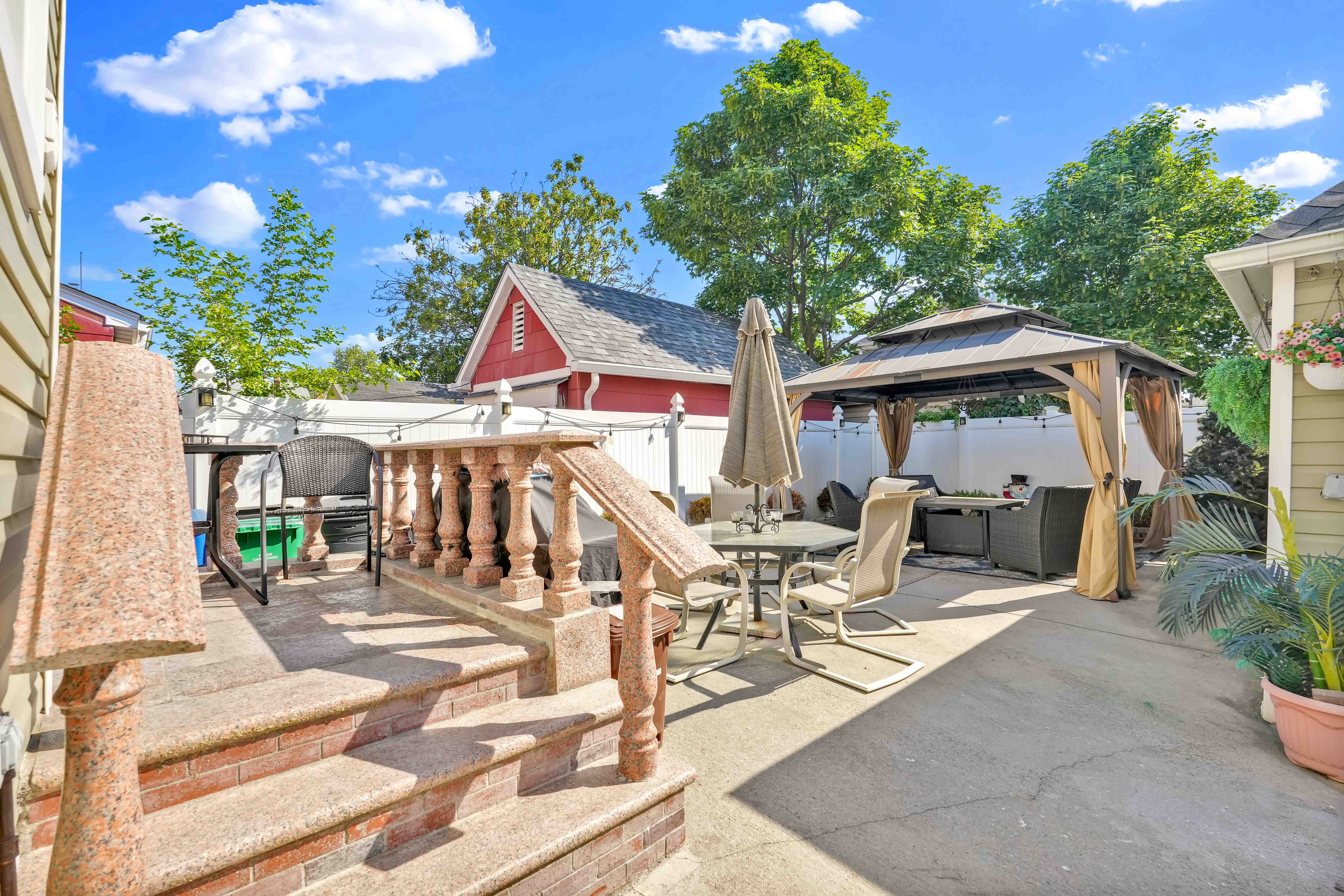 Queens Village, New York, 11429, United States, 4 Bedrooms Bedrooms, ,3 BathroomsBathrooms,Residential,For Sale,2048464