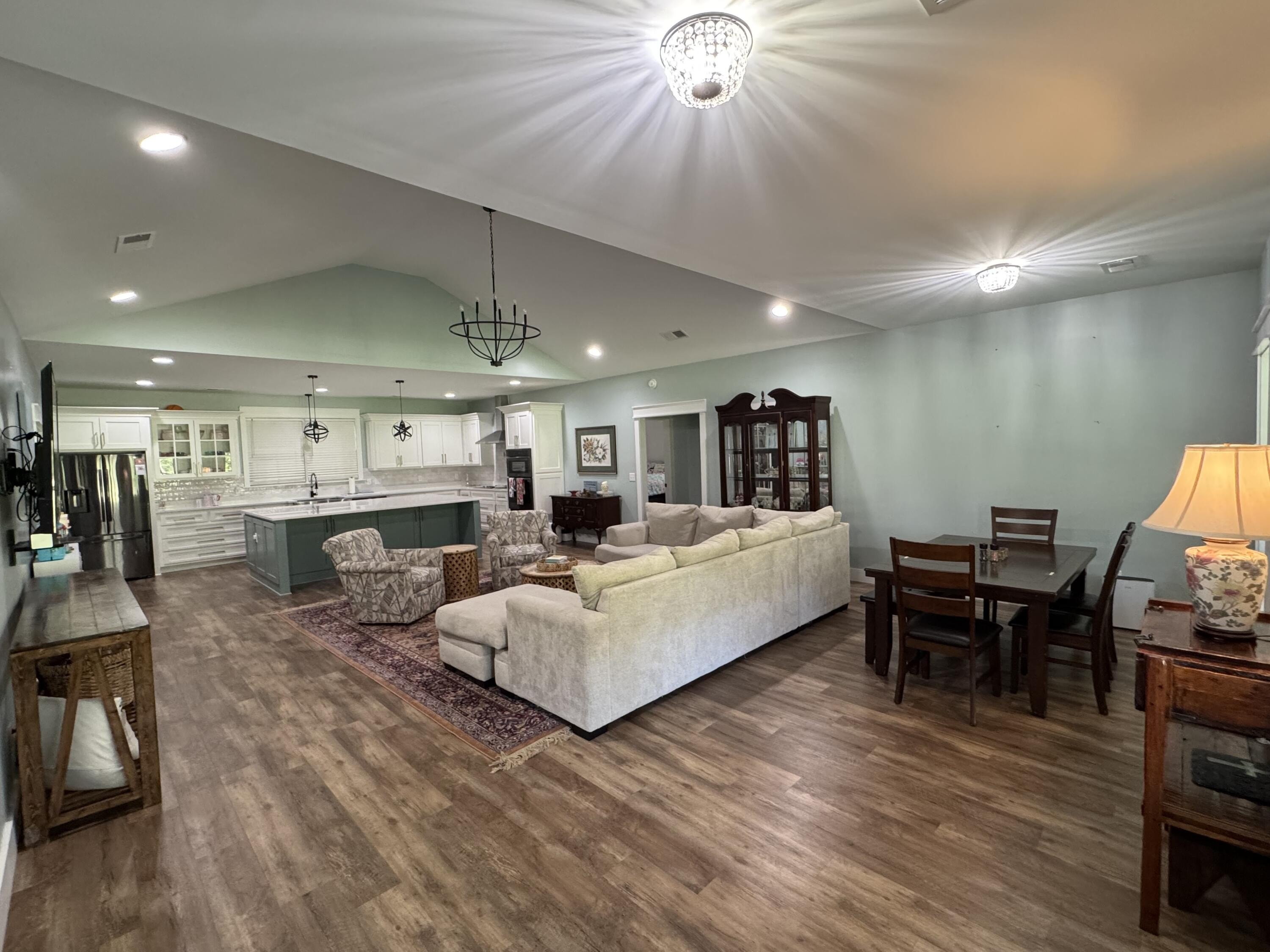 Sumter, South Carolina, 29150, United States, 5 Bedrooms Bedrooms, ,4 BathroomsBathrooms,Residential,For Sale,1982149