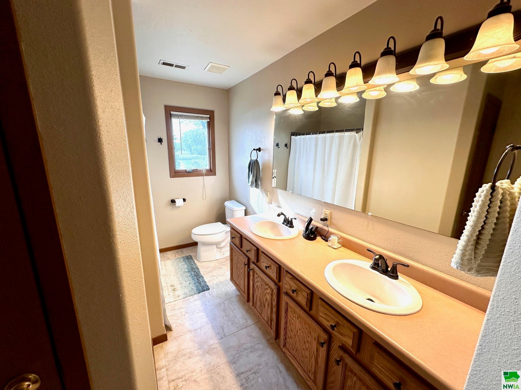 McCook Lake, South Dakota, 57049, United States, 5 Bedrooms Bedrooms, ,3 BathroomsBathrooms,Residential,For Sale,1980281