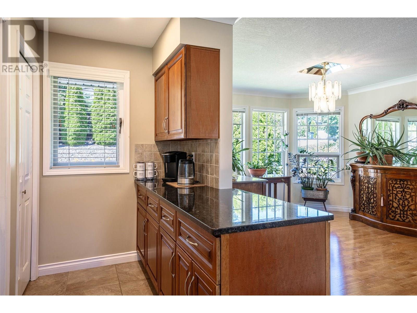 VERNON, British Columbia, V1H 1X1, CA, 4 Bedrooms Bedrooms, ,3 BathroomsBathrooms,Residential,For Sale,1948801