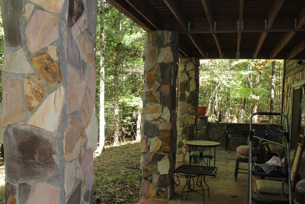 Murphy, North Carolina, 28906, United States, 2 Bedrooms Bedrooms, ,4 BathroomsBathrooms,Residential,For Sale,1915362