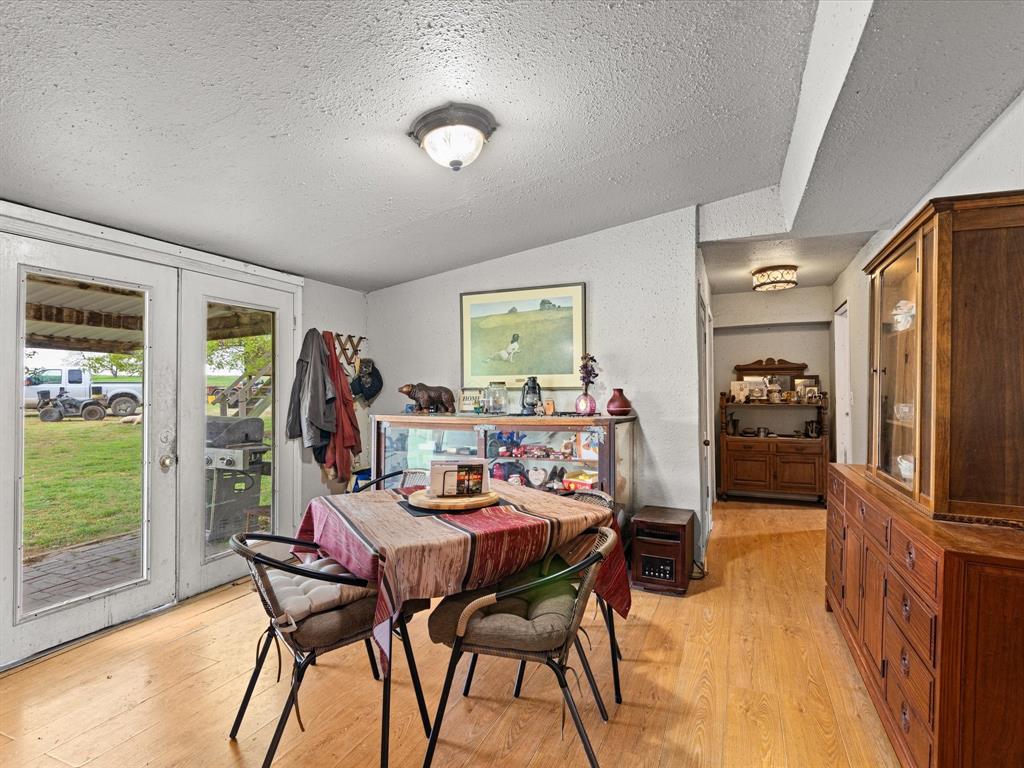 Ennis, Texas, 75119, United States, 3 Bedrooms Bedrooms, ,3 BathroomsBathrooms,Residential,For Sale,1928326