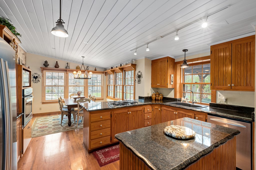 211 S Crockett St, Fredericksburg, Texas, 78624, United States, 3 Bedrooms Bedrooms, ,3 BathroomsBathrooms,Residential,For Sale,211 S Crockett St,1217754