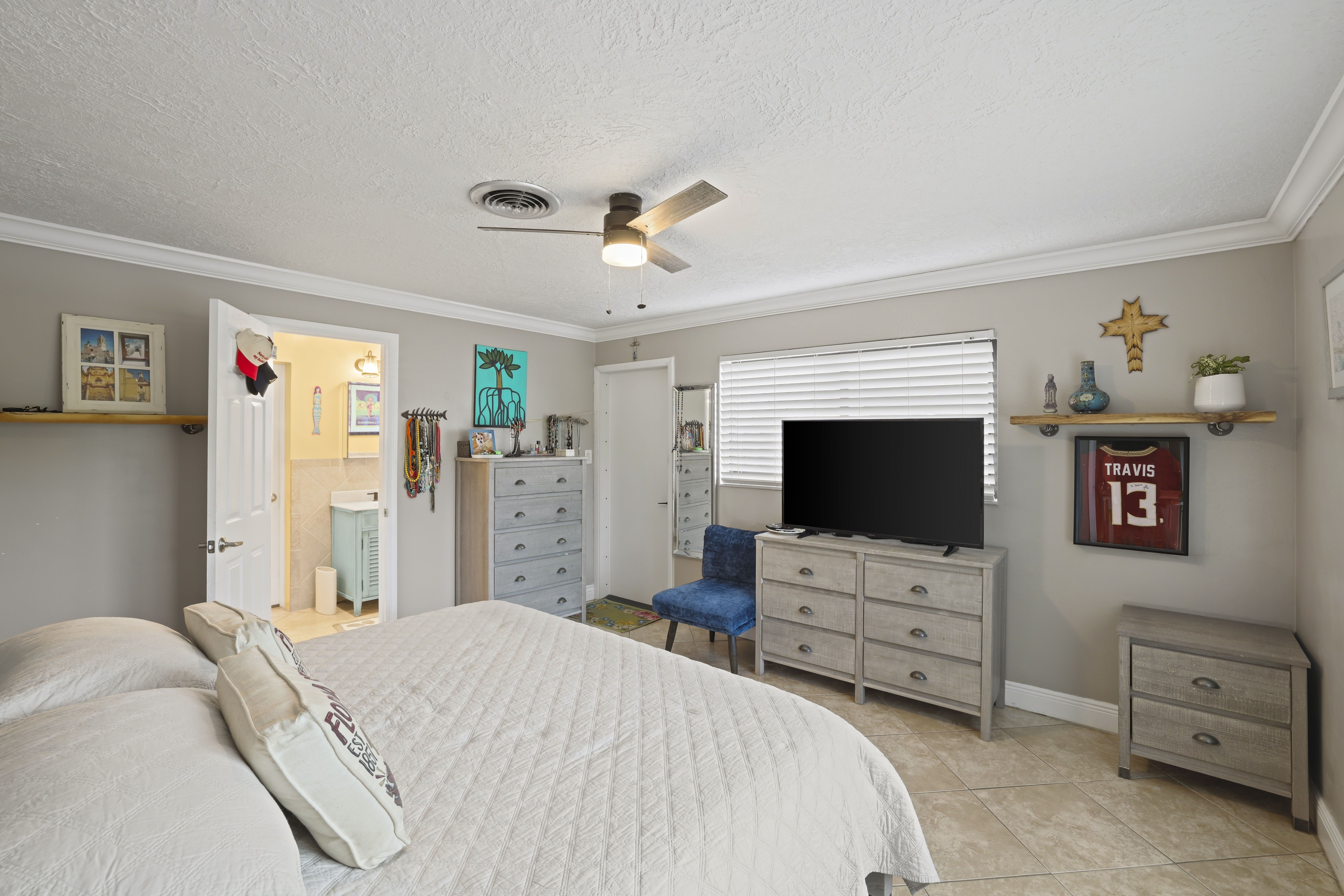  2332 NE 17th Terrace, Wilton Manors, FL, 33305 - 物件實景