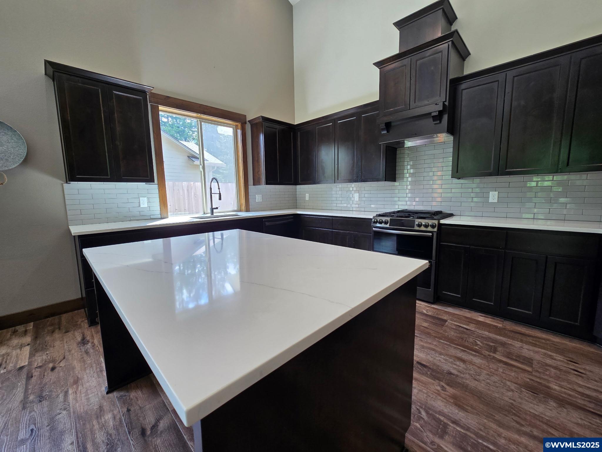 Mill City, Oregon, 97360, United States, 3 Bedrooms Bedrooms, ,2 BathroomsBathrooms,Residential,For Sale,1820943