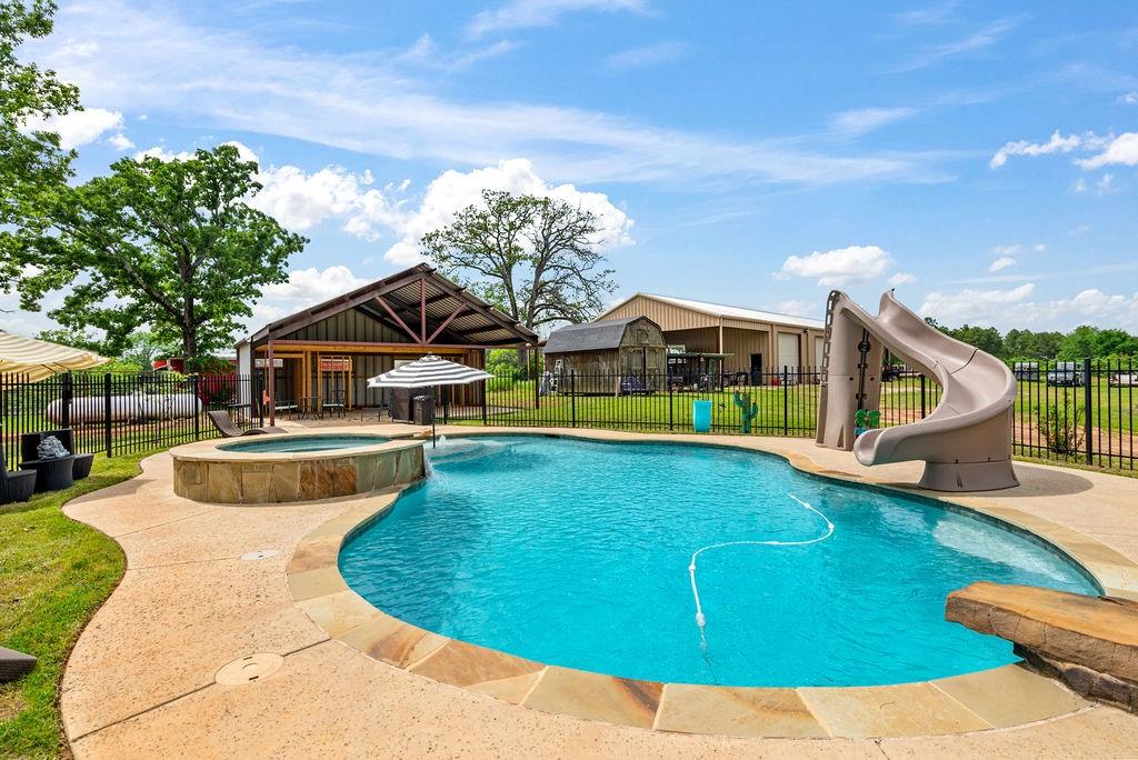 1475 FM 49, Mineola, Texas, 75773, United States, 4 Bedrooms Bedrooms, ,3 BathroomsBathrooms,Residential,For Sale,1475 FM 49,1675344