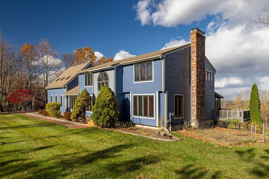 Bow, New Hampshire, 03304, United States, 4 Bedrooms Bedrooms, ,6 BathroomsBathrooms,Residential,For Sale,1989692