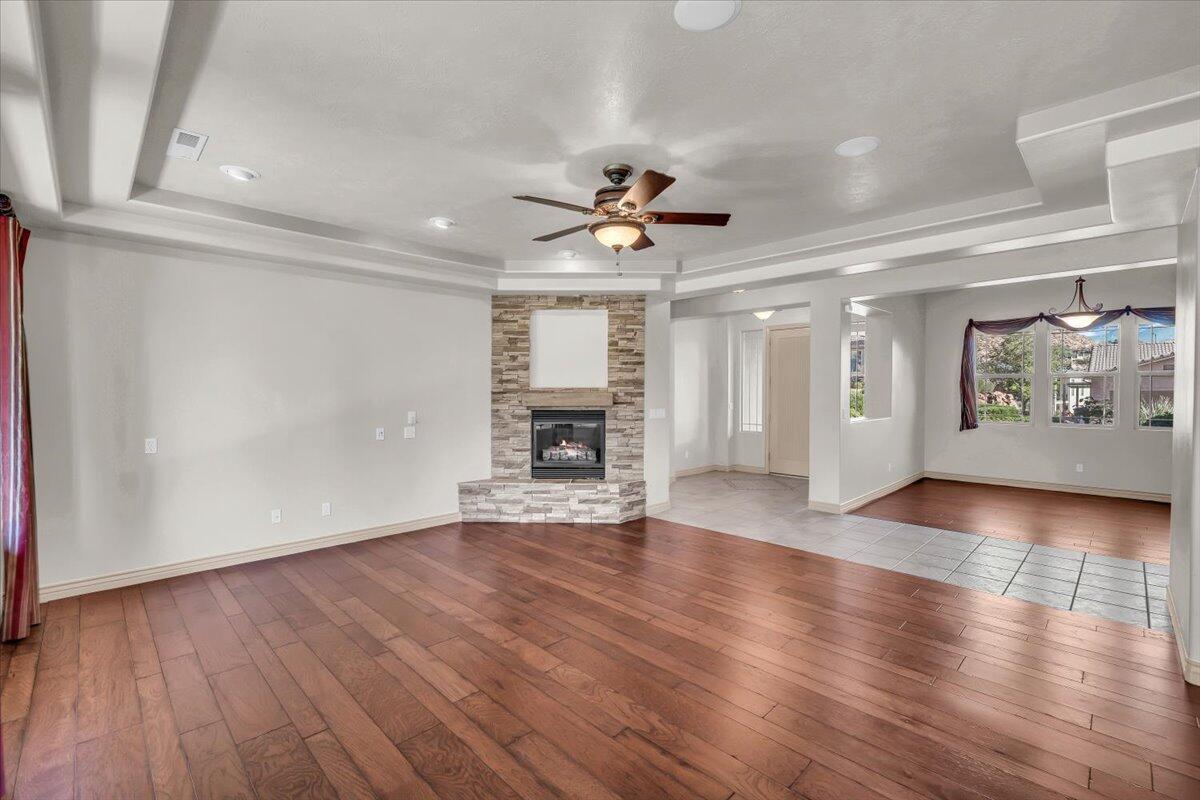 Washington, Utah, 84780, United States, 3 Bedrooms Bedrooms, ,2 BathroomsBathrooms,Residential,For Sale,1975260