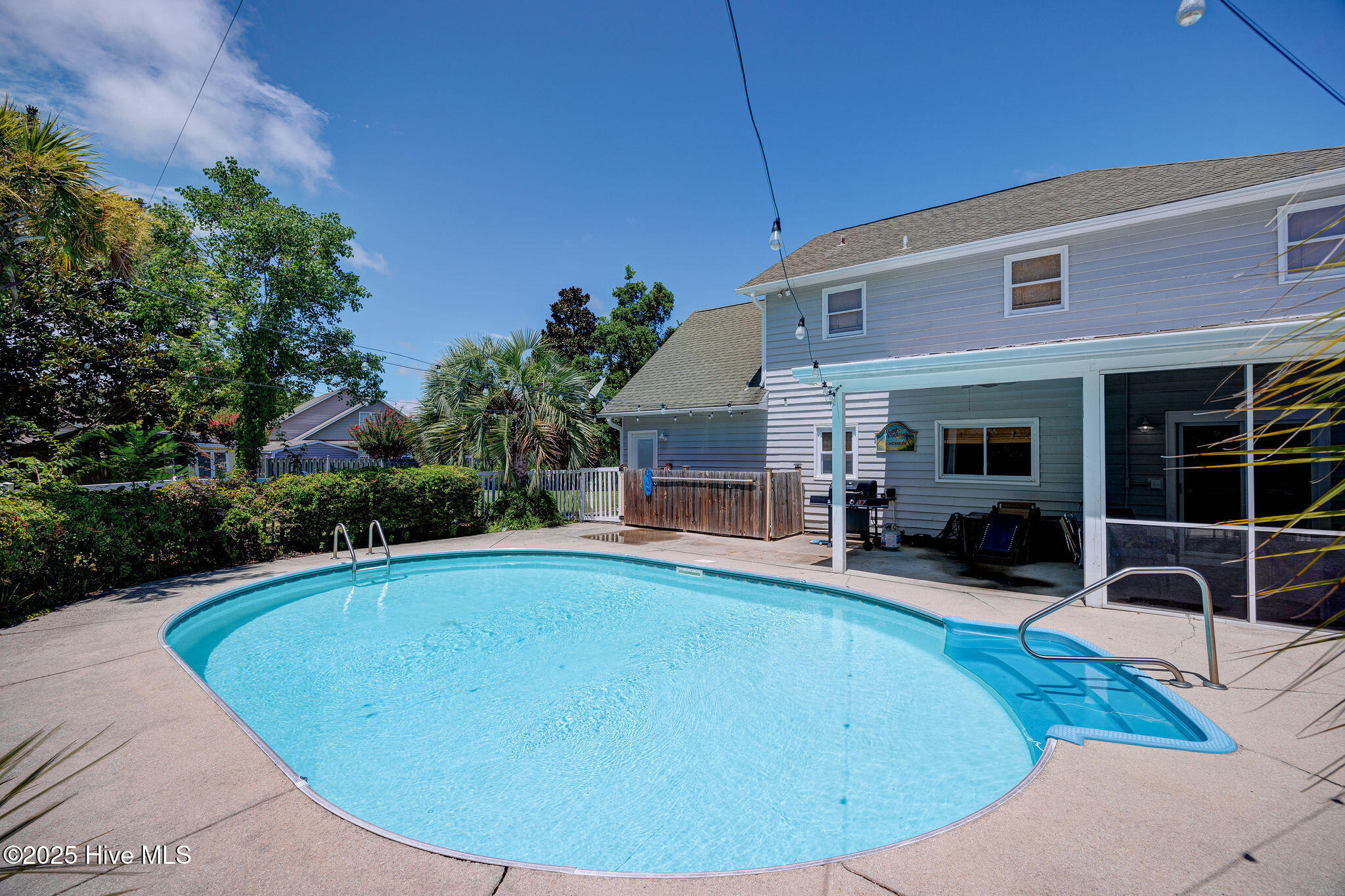 Wilmington, North Carolina, 28409, United States, 3 Bedrooms Bedrooms, ,3 BathroomsBathrooms,Residential,For Sale,1926442