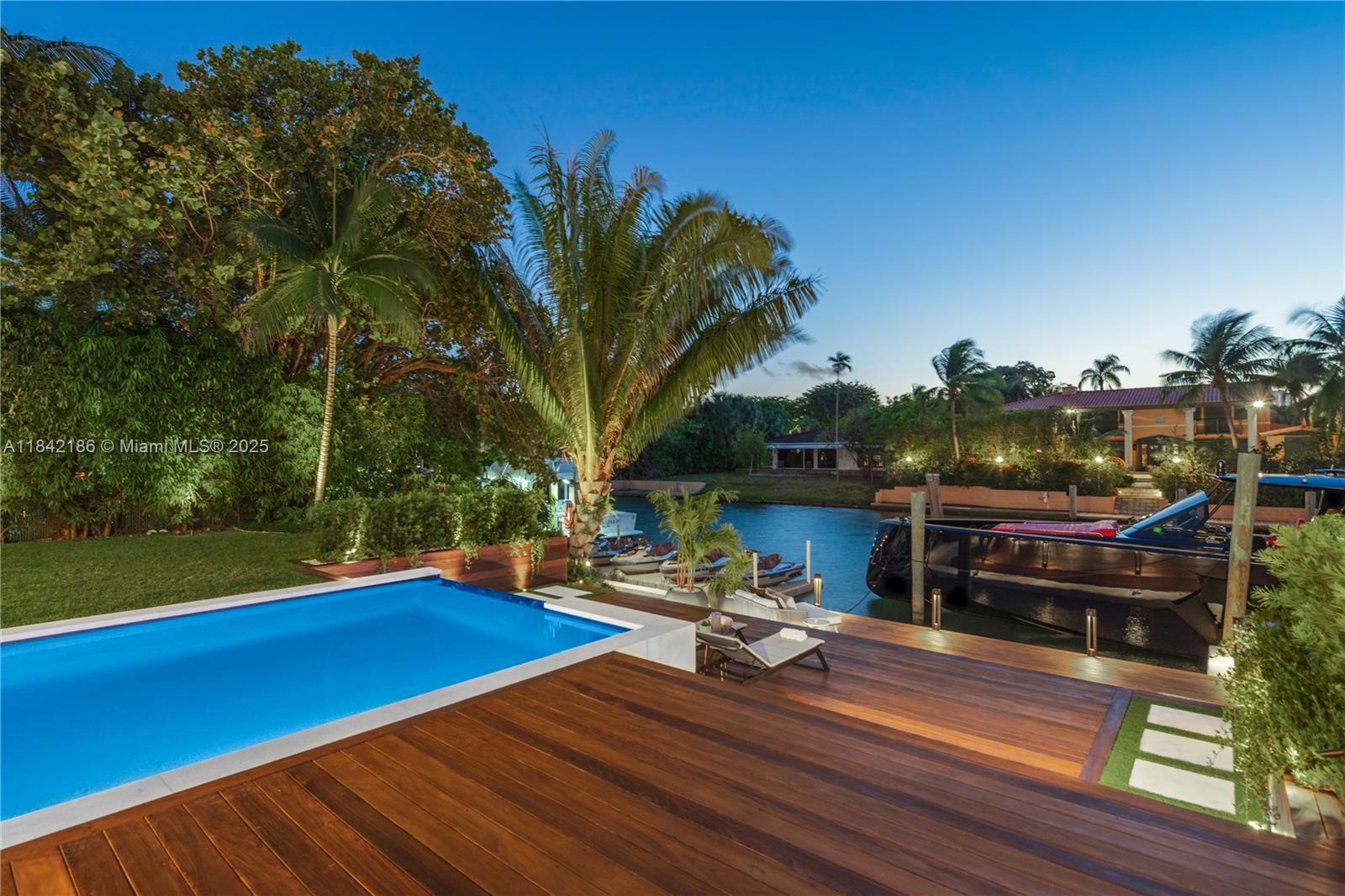 Miami, Florida, 33137, United States, 6 Bedrooms Bedrooms, ,7 BathroomsBathrooms,Residential,For Sale,1903270
