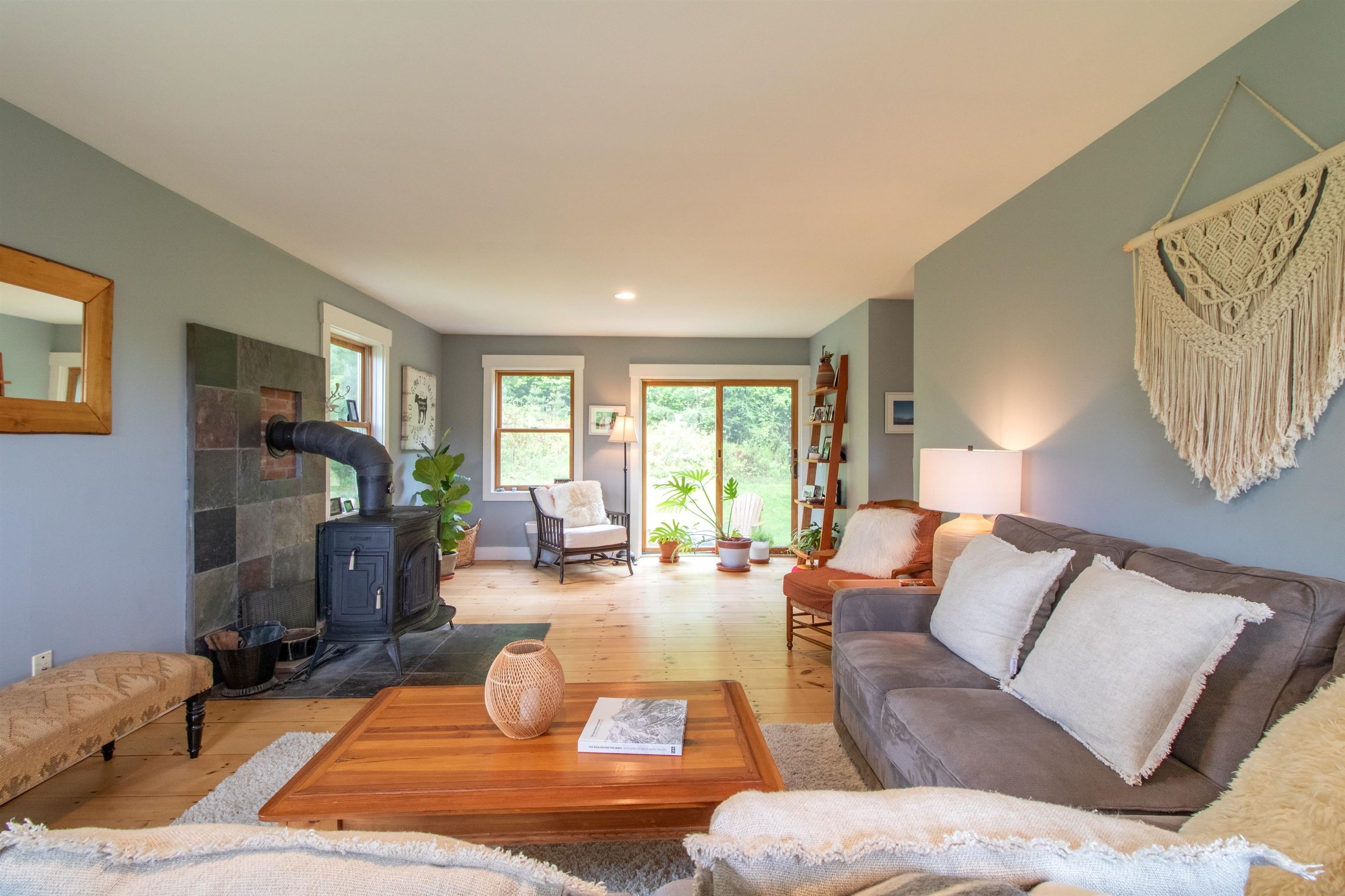 Kirby, Vermont, 05851, United States, 5 Bedrooms Bedrooms, ,3 BathroomsBathrooms,Residential,For Sale,2036584