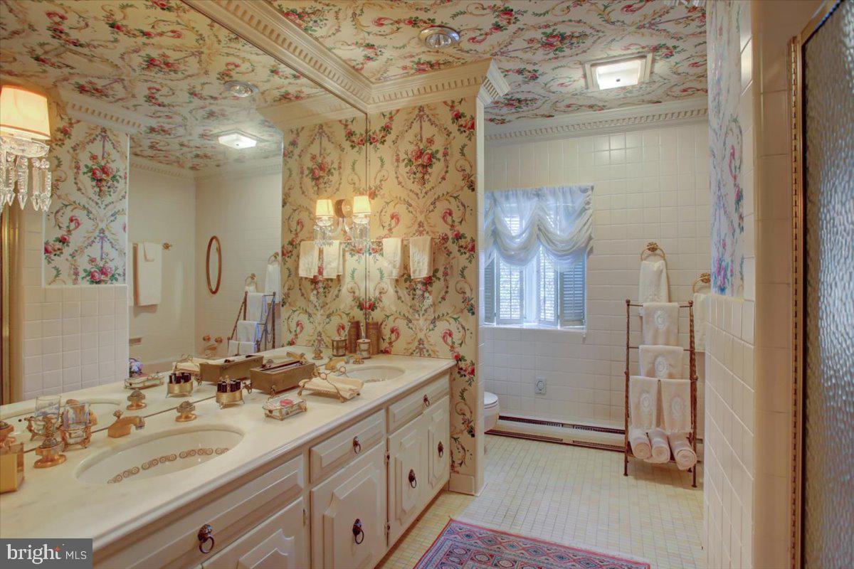 Waynesboro, Pennsylvania, 17268, United States, 4 Bedrooms Bedrooms, ,4 BathroomsBathrooms,Residential,For Sale,1731407