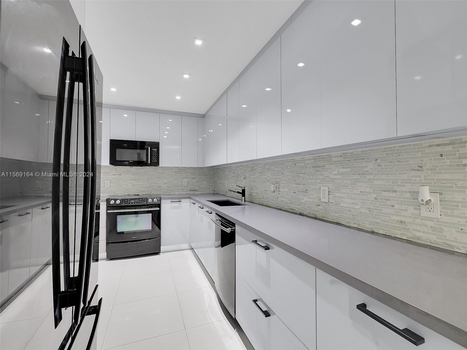 10185 Collins Ave Unit 1409, Bal Harbour, Florida, 33154, United States, 2 Bedrooms Bedrooms, ,2 BathroomsBathrooms,Residential,For Sale,10185 Collins Ave Unit 1409,1652195