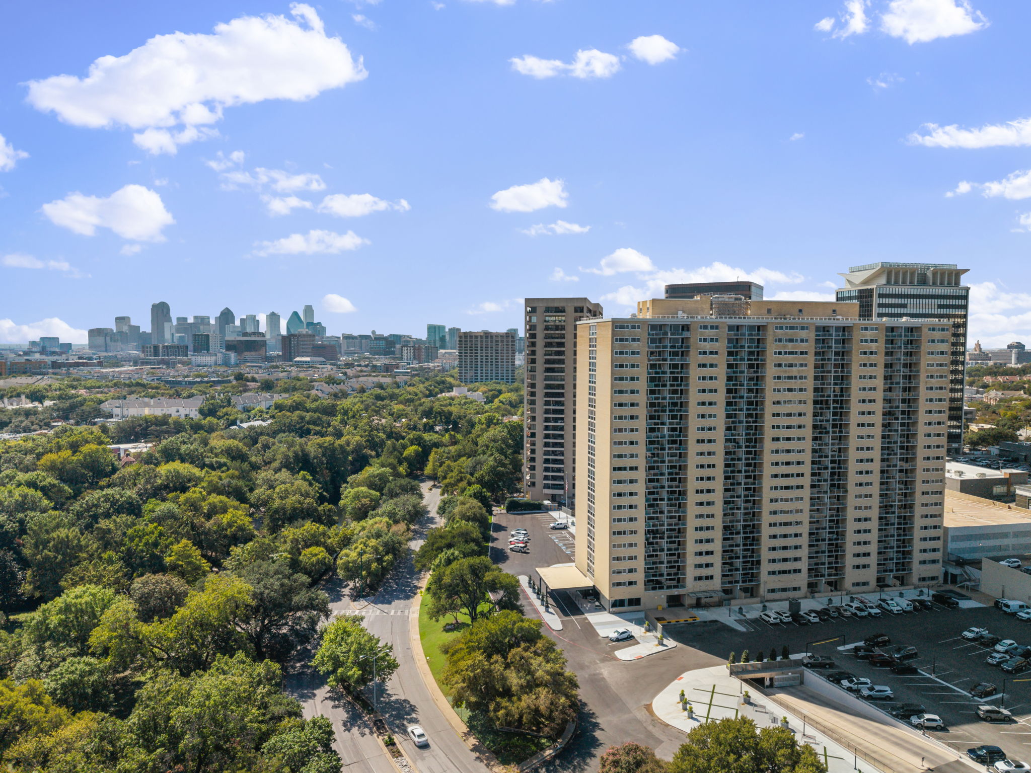 3883 Turtle Creek Boulevard #909 - 物件實景