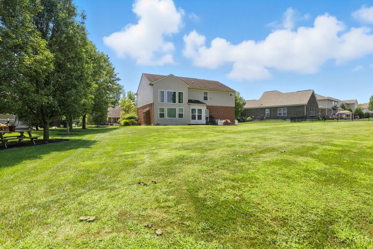 Fairfield Twp, Ohio, 45011, United States, 4 Bedrooms Bedrooms, ,4 BathroomsBathrooms,Residential,For Sale,1949510