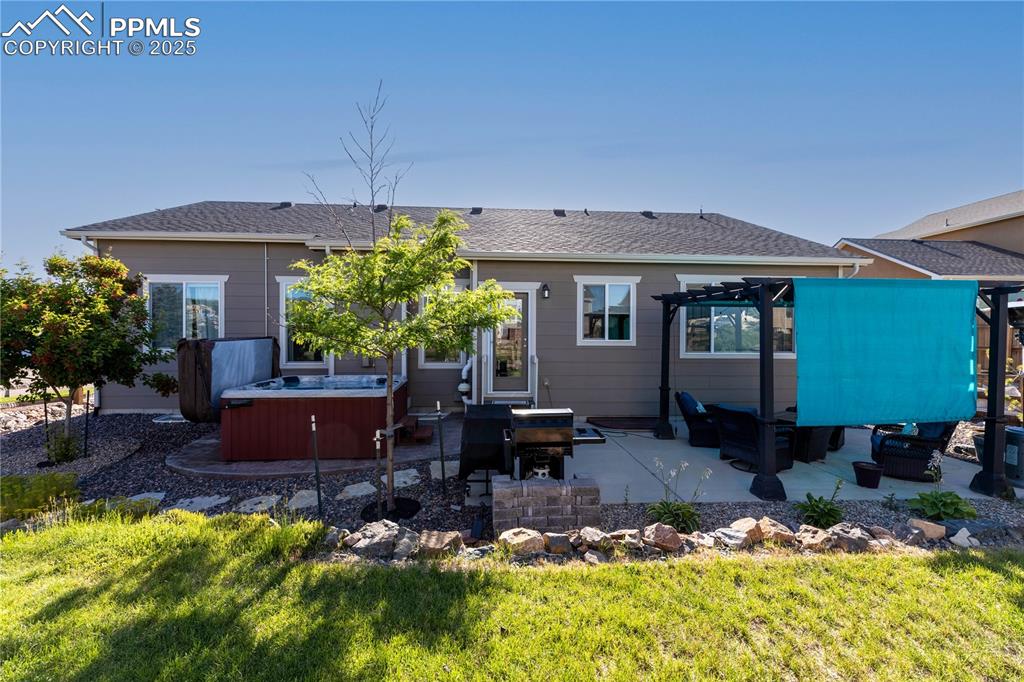 Monument, Colorado, 80132, United States, 5 Bedrooms Bedrooms, ,3 BathroomsBathrooms,Residential,For Sale,1875210