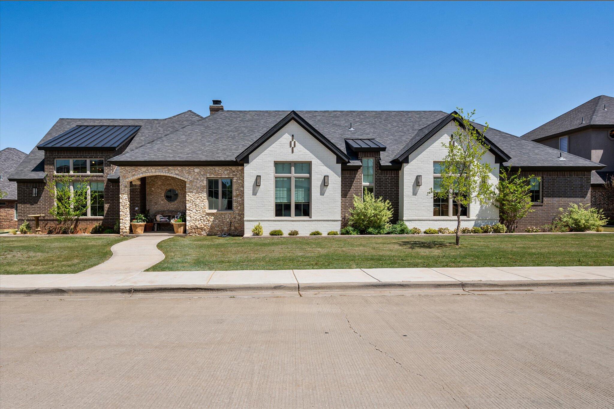 Lubbock, Texas, 79424, United States, 4 Bedrooms Bedrooms, ,4 BathroomsBathrooms,Residential,For Sale,1872129