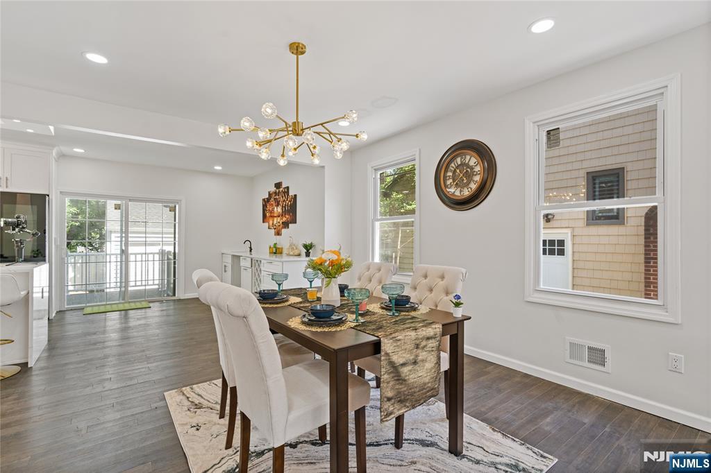 Rutherford, New Jersey, 07070, United States, 3 Bedrooms Bedrooms, ,4 BathroomsBathrooms,Residential,For Sale,1826504