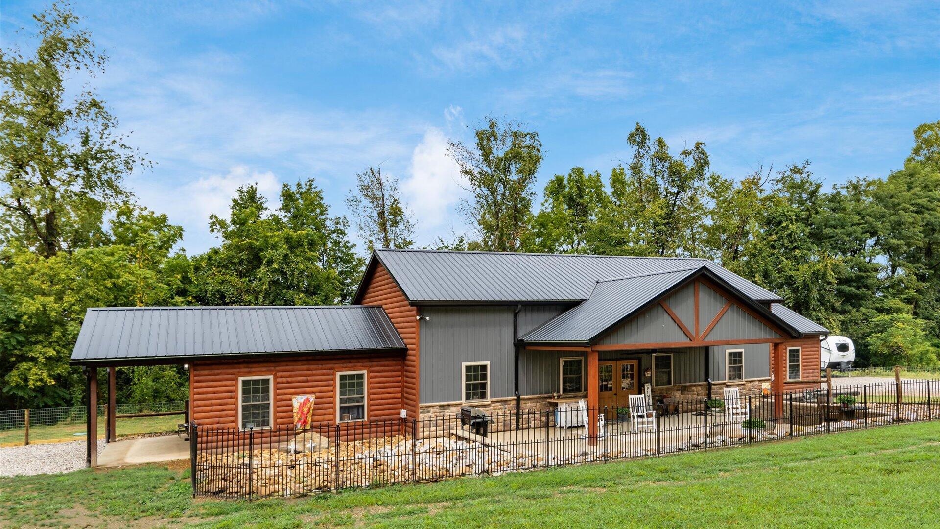 Frazeysburg, Ohio, 43822, United States, 3 Bedrooms Bedrooms, ,2 BathroomsBathrooms,Residential,For Sale,1942173