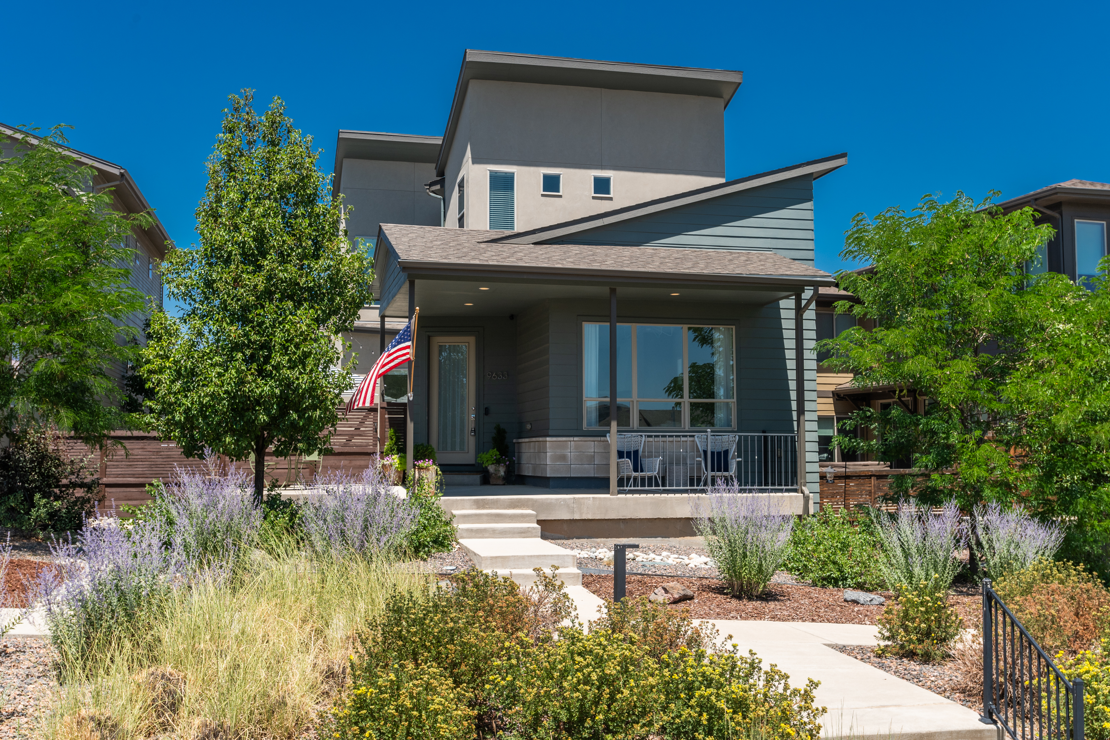  Welcome to Sterling Ranch Modern Open Home with Island Kitchen & Trail Access - 物件實景