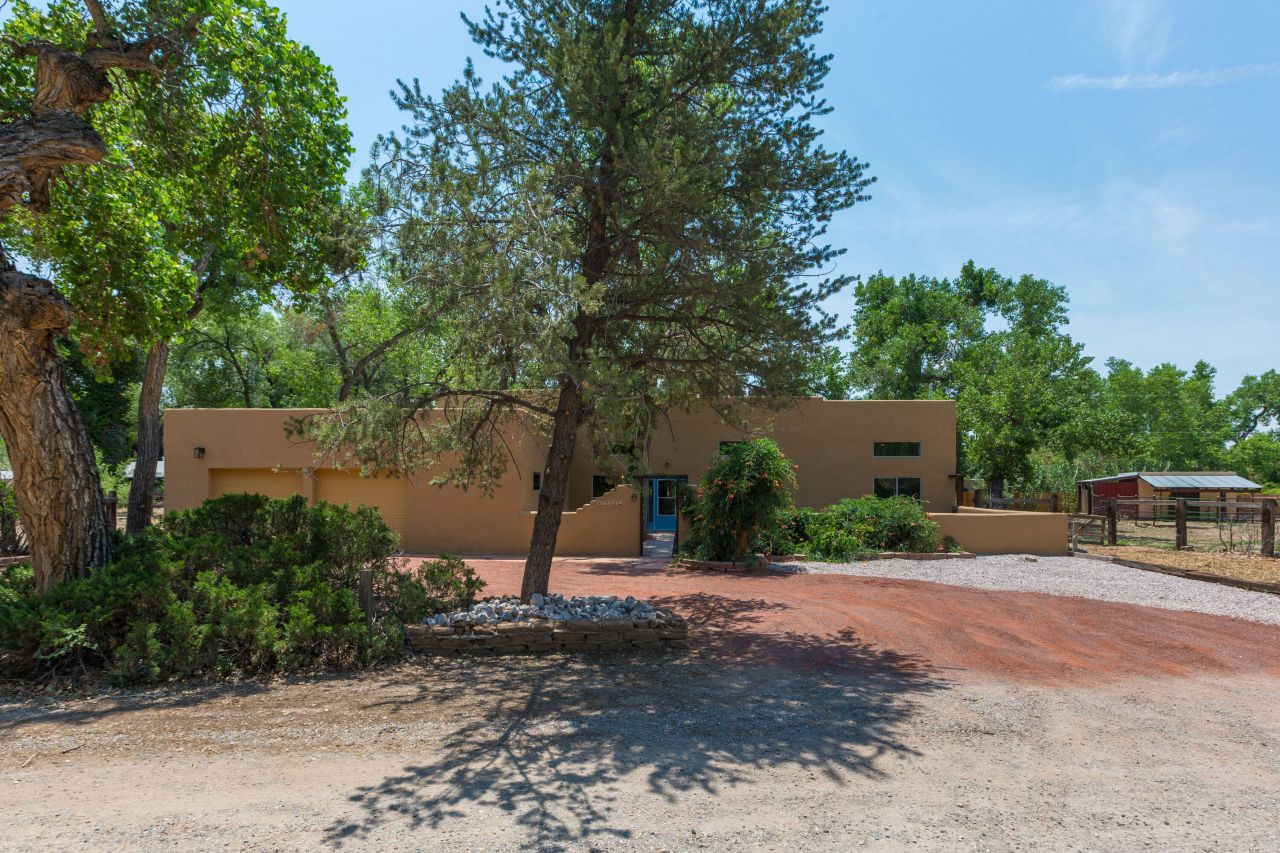 Albuquerque, New Mexico, 87114, United States, 3 Bedrooms Bedrooms, ,3 BathroomsBathrooms,Residential,For Sale,1897507