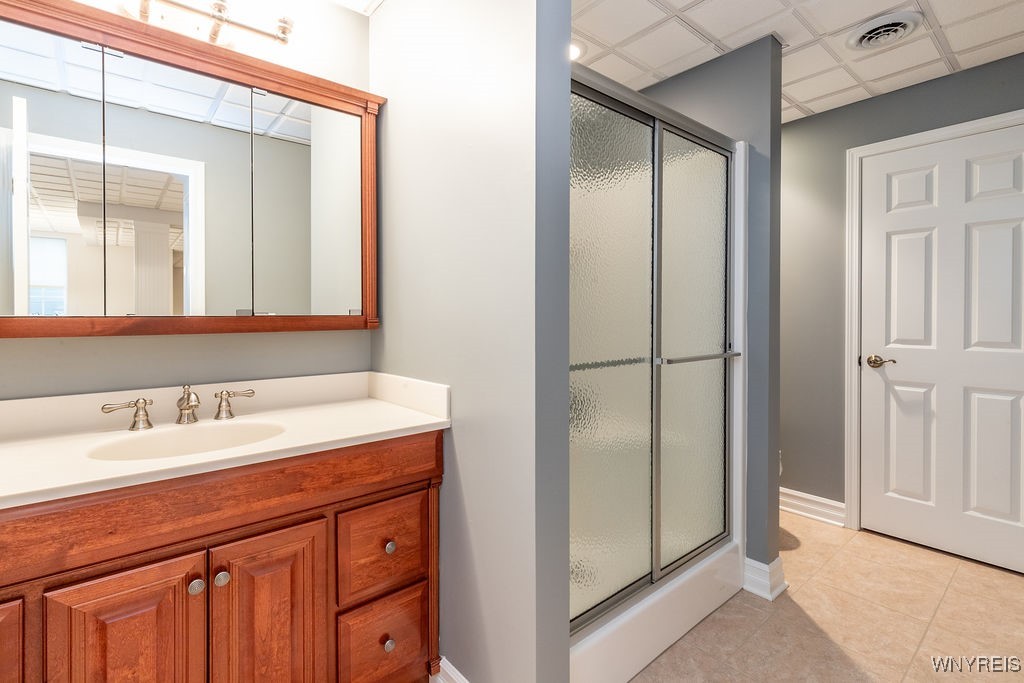 Grand Island, New York, 14072, United States, 4 Bedrooms Bedrooms, ,5 BathroomsBathrooms,Residential,For Sale,1975944