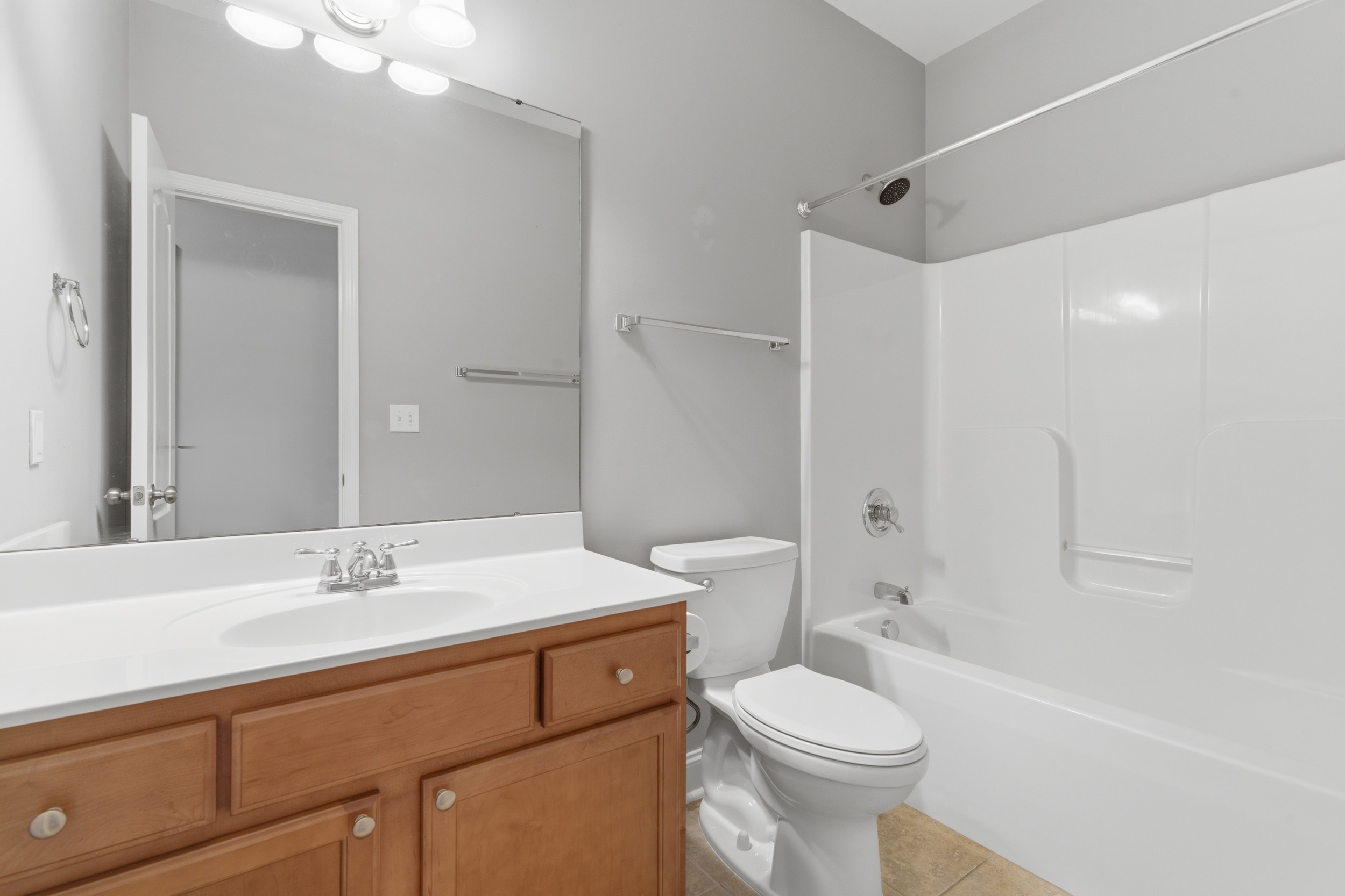  7320 Sanctuary Cove Drive SE - 物件實景