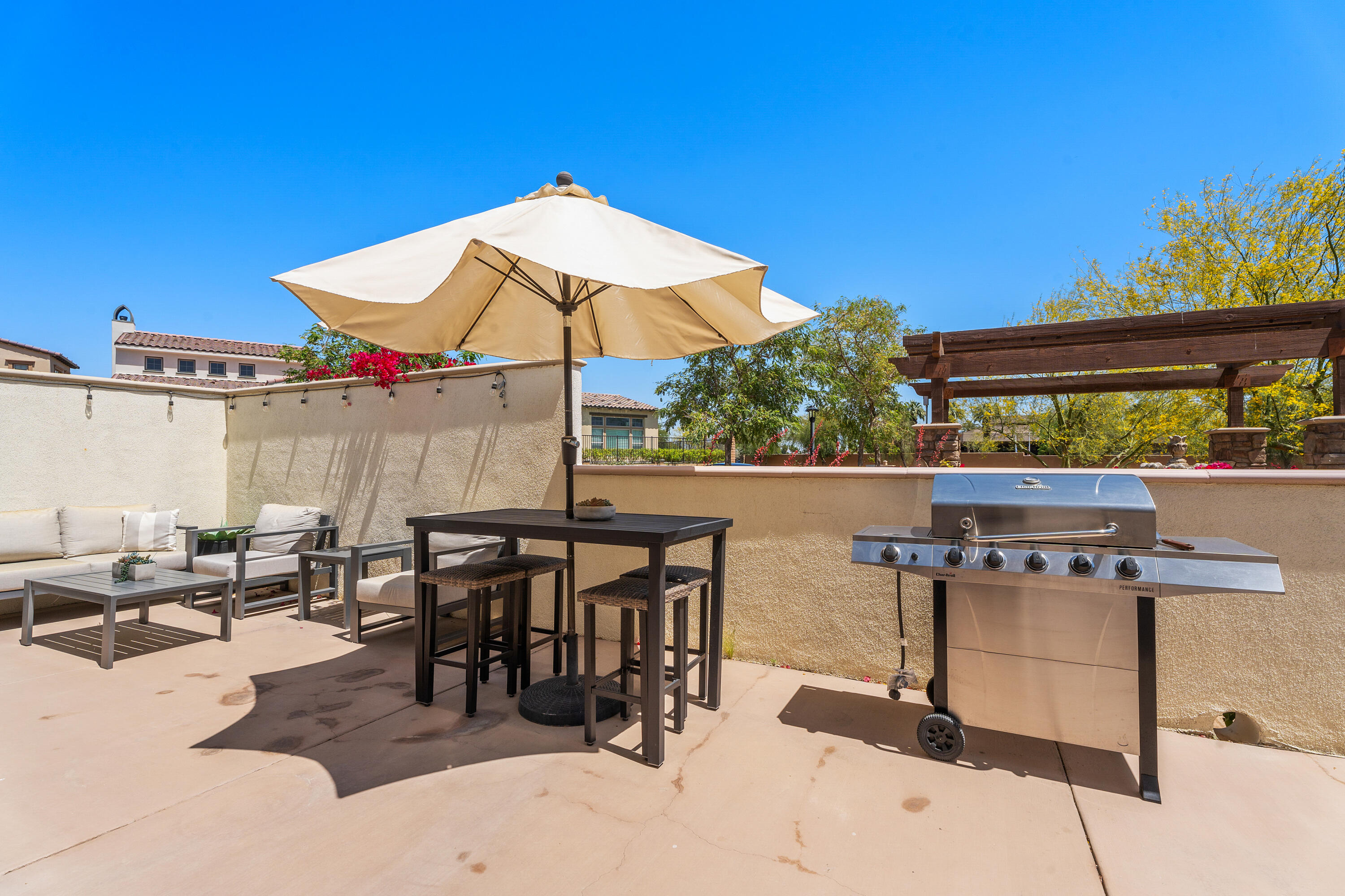 La Quinta, California, 92253, United States, 3 Bedrooms Bedrooms, ,3 BathroomsBathrooms,Residential,For Sale,1940982