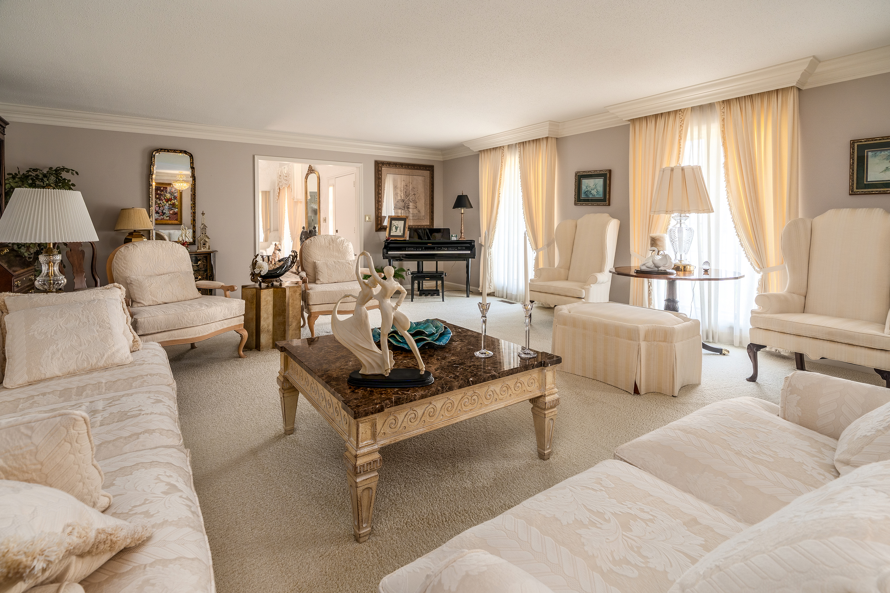 Marion, Illinois, 62959, United States, 7 Bedrooms Bedrooms, ,7 BathroomsBathrooms,Residential,For Sale,1979062