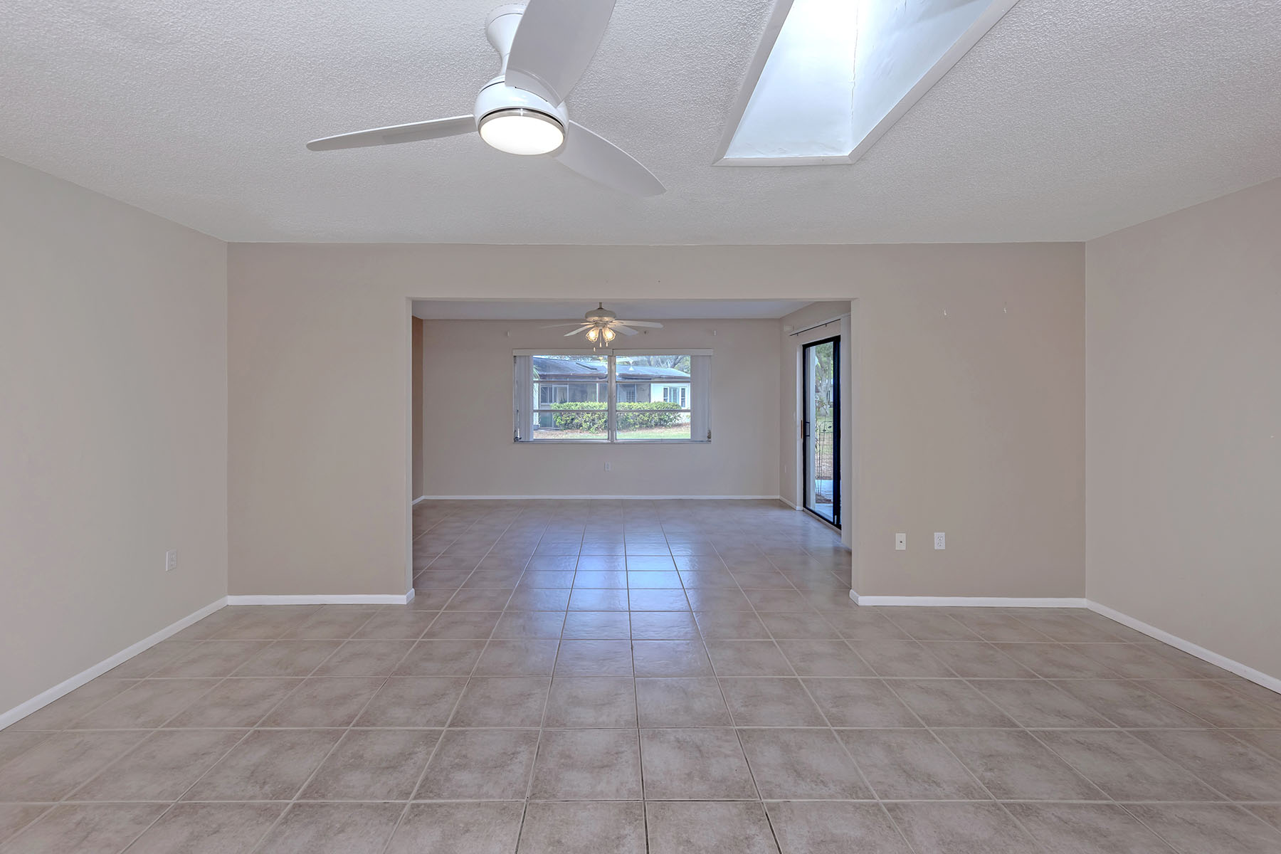  VILLAGE IN THE PINES - 物件實景