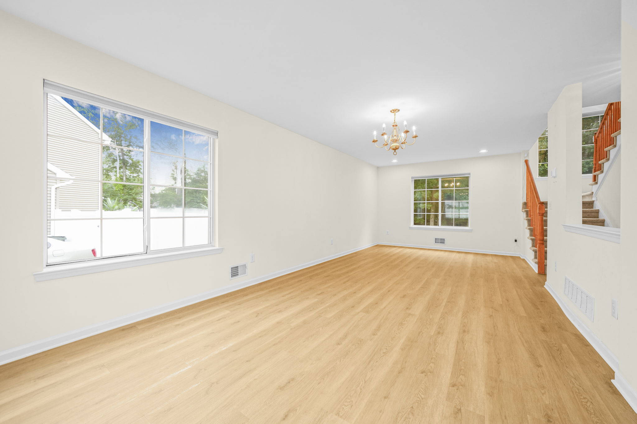 Mount Olive Township, New Jersey, 07828, United States, 4 Bedrooms Bedrooms, ,3 BathroomsBathrooms,Residential,For Sale,1976340