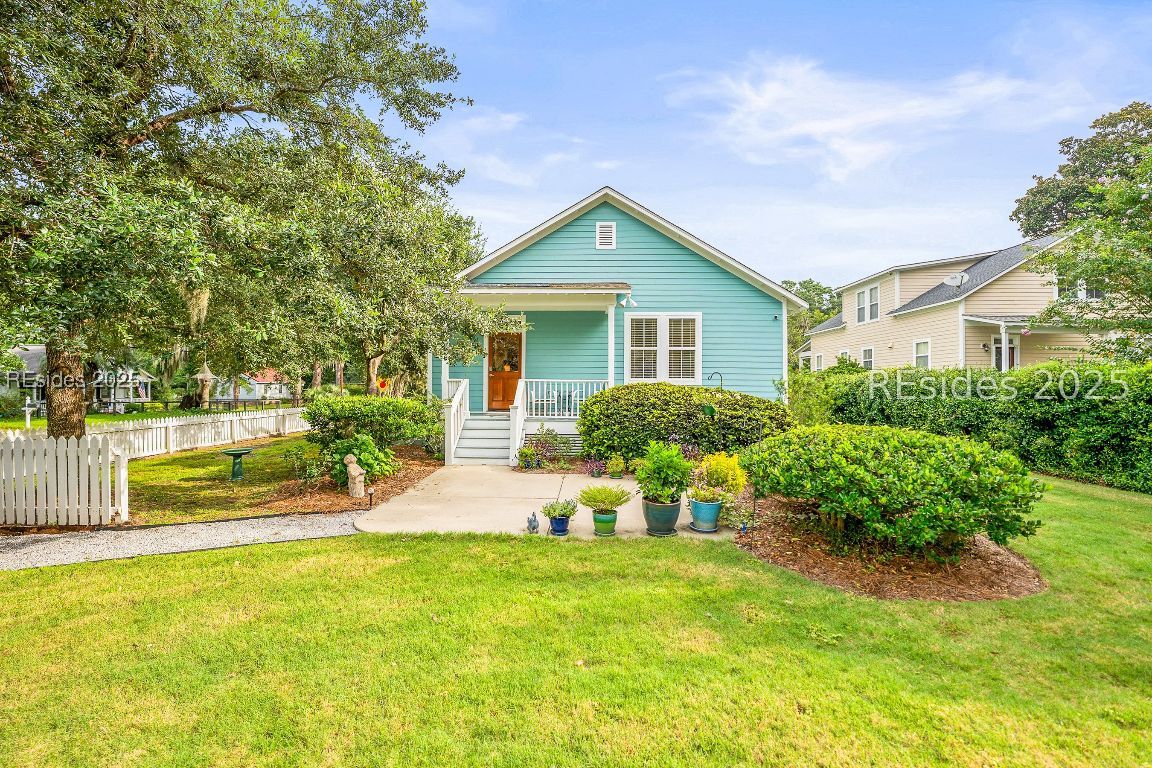 Beaufort, South Carolina, 29902, United States, 3 Bedrooms Bedrooms, ,Residential,For Sale,1906126