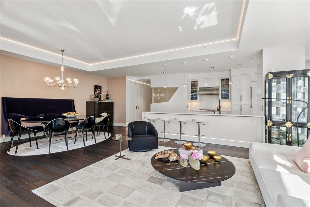 Boston, Massachusetts, 02210, United States, 3 Bedrooms Bedrooms, ,4 BathroomsBathrooms,Residential,For Sale,1885847