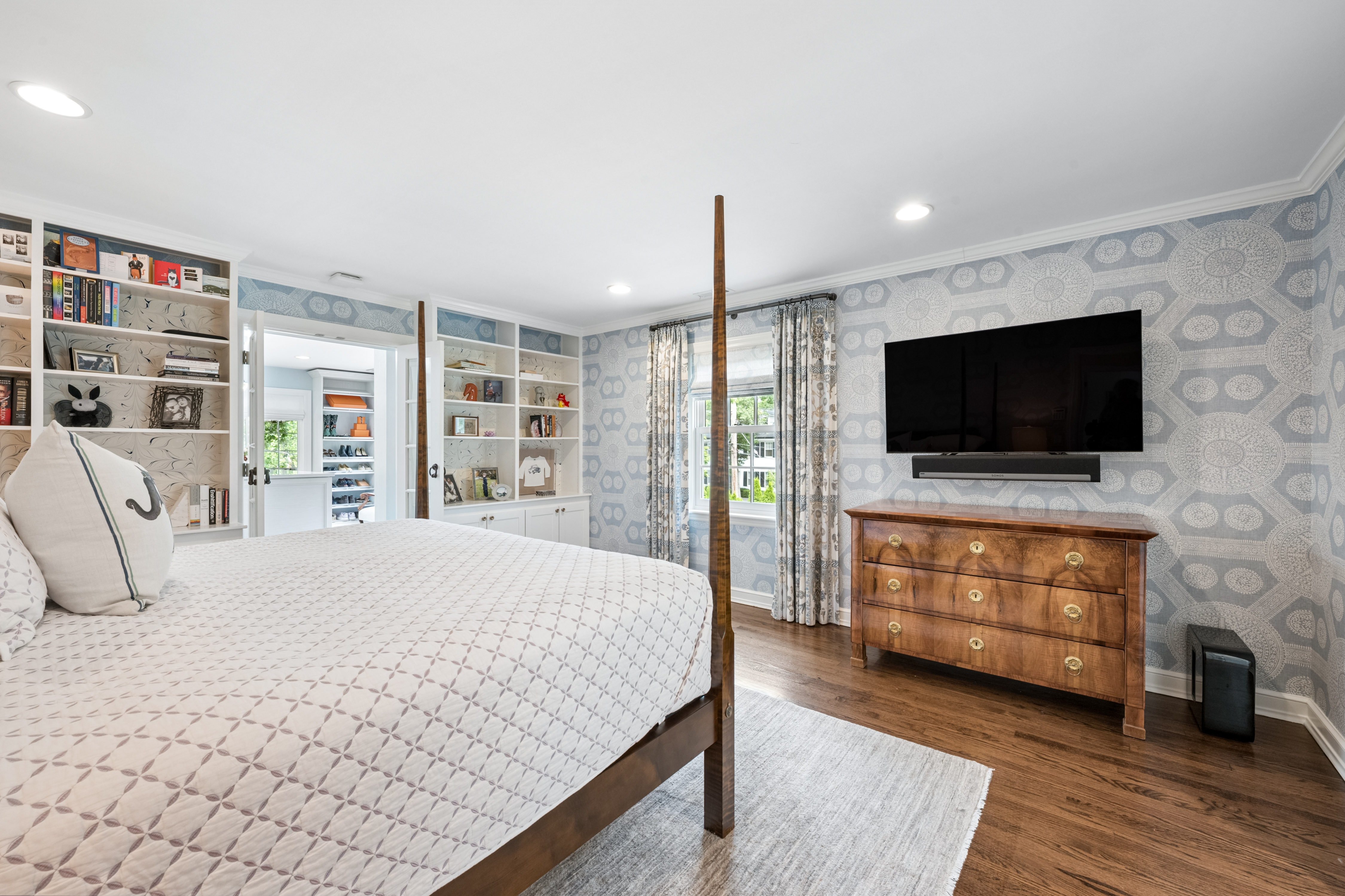  Rare, Fully Renovated, Updated Home Offering Move-In-Ready Luxury - 物件實景